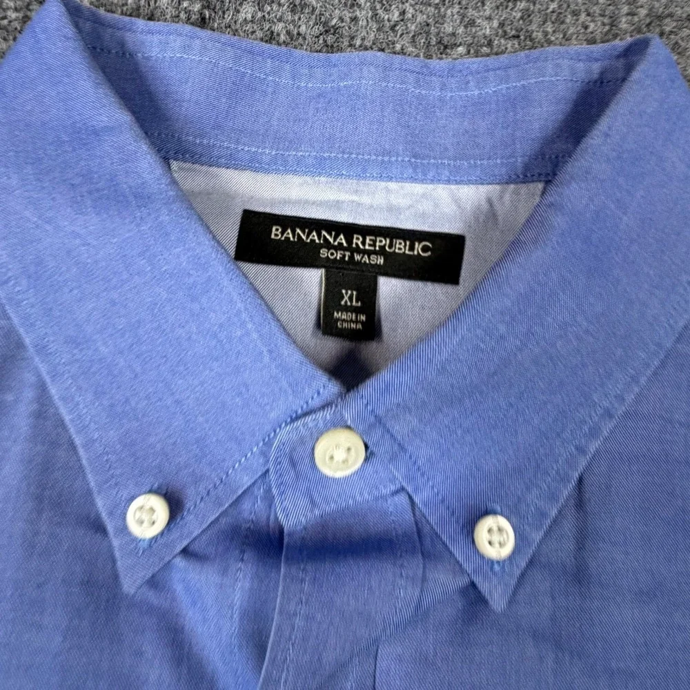 Banana Republic Soft Wash Mens Size XL Blue Button Down Long Sleeve Shirt Pocket